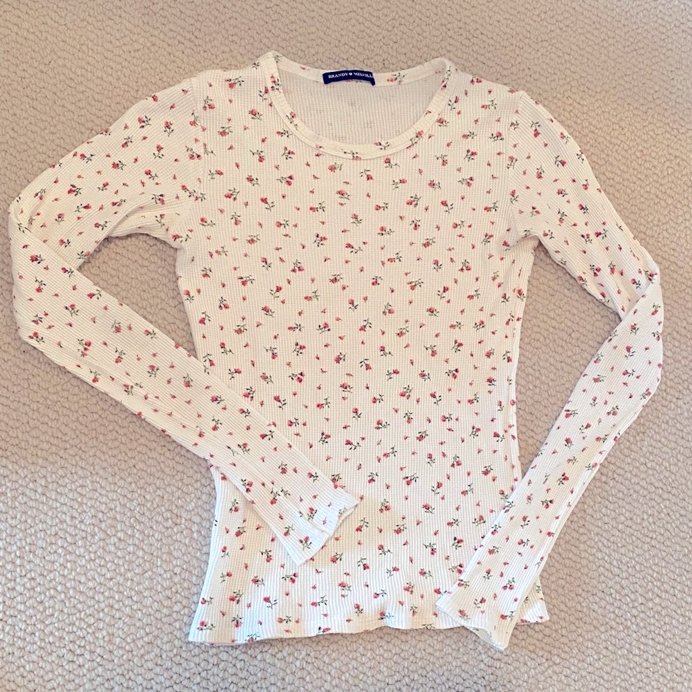 Brandy Melville McKenna long sleeve top size S in pink and creme